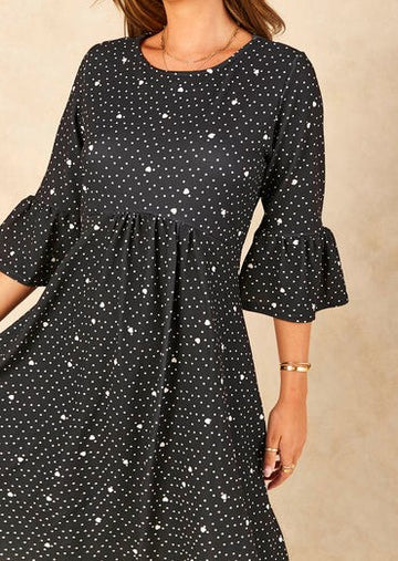 FLUTE SLEEVE STAR AND SPOT PRINTED SKATER DRESS Signage